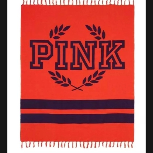 SOLD ! VS Pink beach blanket - Picture 2 of 2